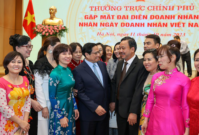 lanh-dao-vietj et-fpt-th-de-n ghi-gi-khi-gap -thu-tuong-nha n-ngay-doanh-n han-1.jpg